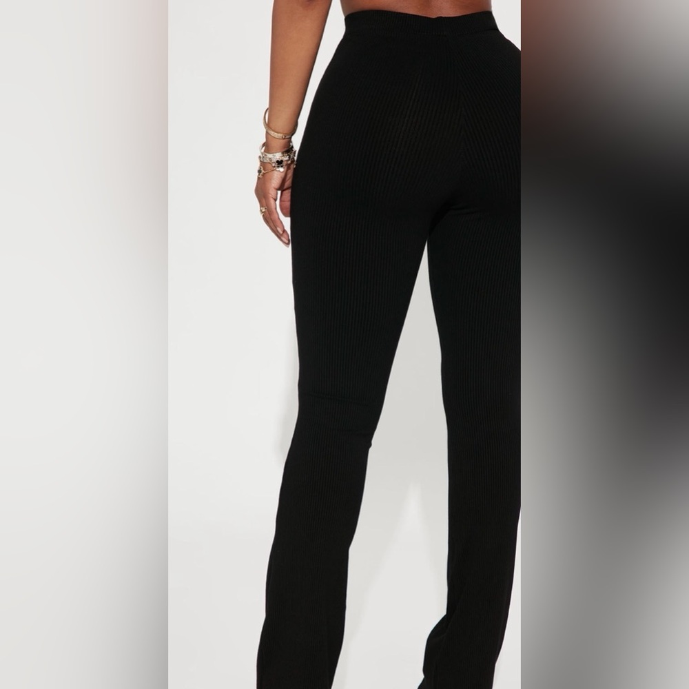 Snatched Ribbed Compression Pants🤭🔥 - Picture 3 of 3